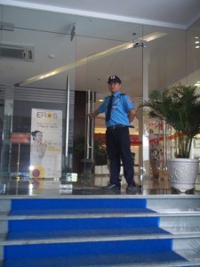 Cách tính lương bảo vệ
